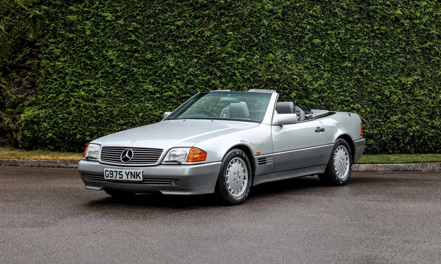 Lot 245 - 1990 Mercedes-Benz 500 SL