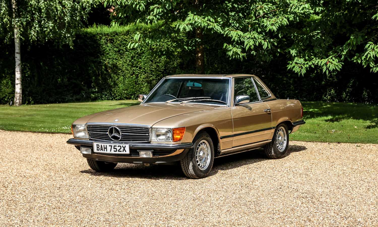 Lot 251 - 1981 Mercedes-Benz 280 SL