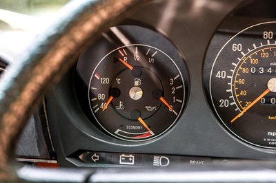 Lot 251 - 1981 Mercedes-Benz 280 SL