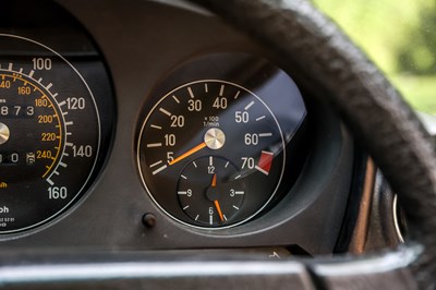 Lot 251 - 1981 Mercedes-Benz 280 SL