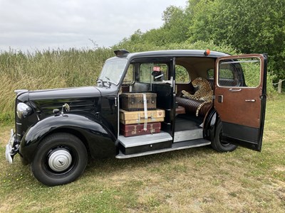 Lot 141 - 1957 Austin FX3 Taxi