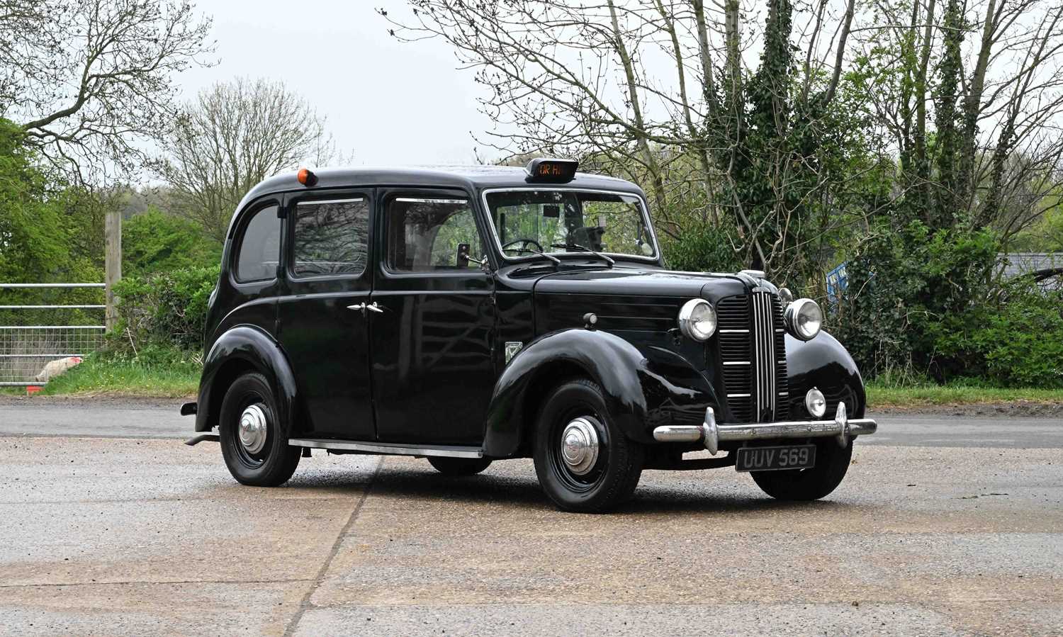 Lot 141 - 1957 Austin FX3 Taxi