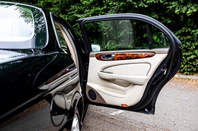 Lot 239 - 2008 Daimler Super Eight Final Edition