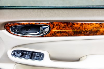 Lot 239 - 2008 Daimler Super Eight Final Edition