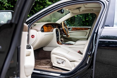 Lot 239 - 2008 Daimler Super Eight Final Edition