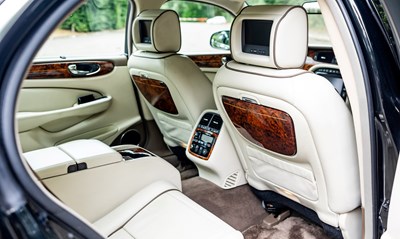 Lot 239 - 2008 Daimler Super Eight Final Edition