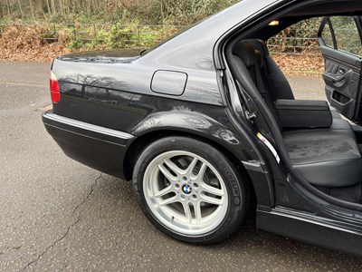 Lot 11 - 2001 BMW 735i