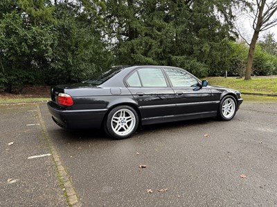 Lot 11 - 2001 BMW 735i