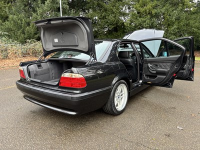 Lot 11 - 2001 BMW 735i