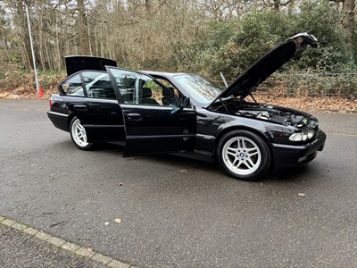 Lot 11 - 2001 BMW 735i