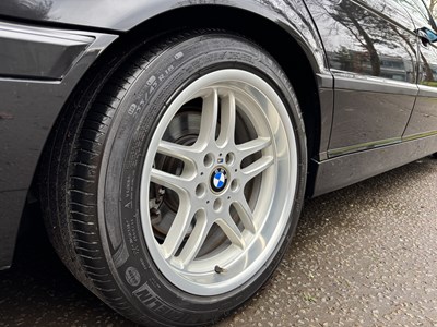 Lot 11 - 2001 BMW 735i