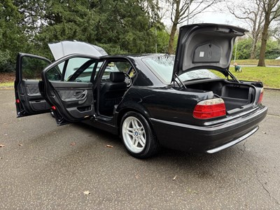 Lot 11 - 2001 BMW 735i