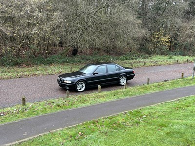 Lot 11 - 2001 BMW 735i