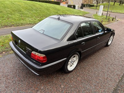 Lot 11 - 2001 BMW 735i