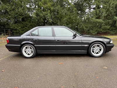 Lot 11 - 2001 BMW 735i