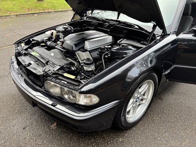 Lot 11 - 2001 BMW 735i