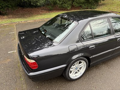 Lot 11 - 2001 BMW 735i