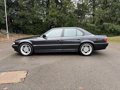 Lot 11 - 2001 BMW 735i