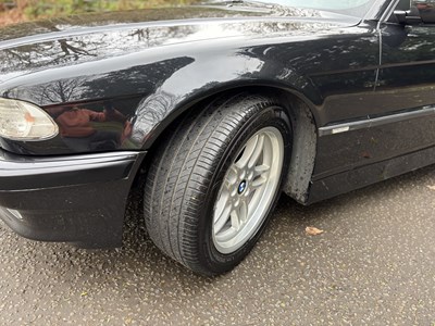 Lot 11 - 2001 BMW 735i