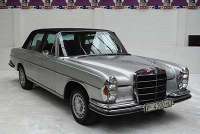 Lot 6 - Mercedes Benz