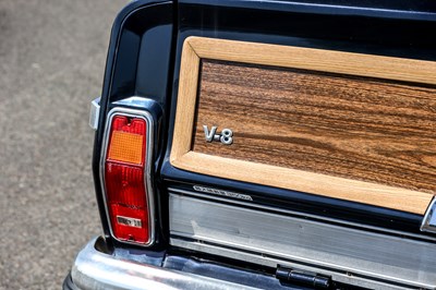 Lot 1988 Jeep Grand Wagoneer