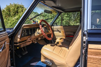 Lot 1988 Jeep Grand Wagoneer