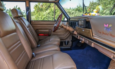 Lot 1988 Jeep Grand Wagoneer