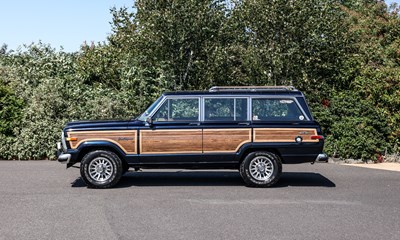 Lot 1988 Jeep Grand Wagoneer