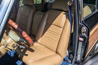 Lot 1988 Jeep Grand Wagoneer