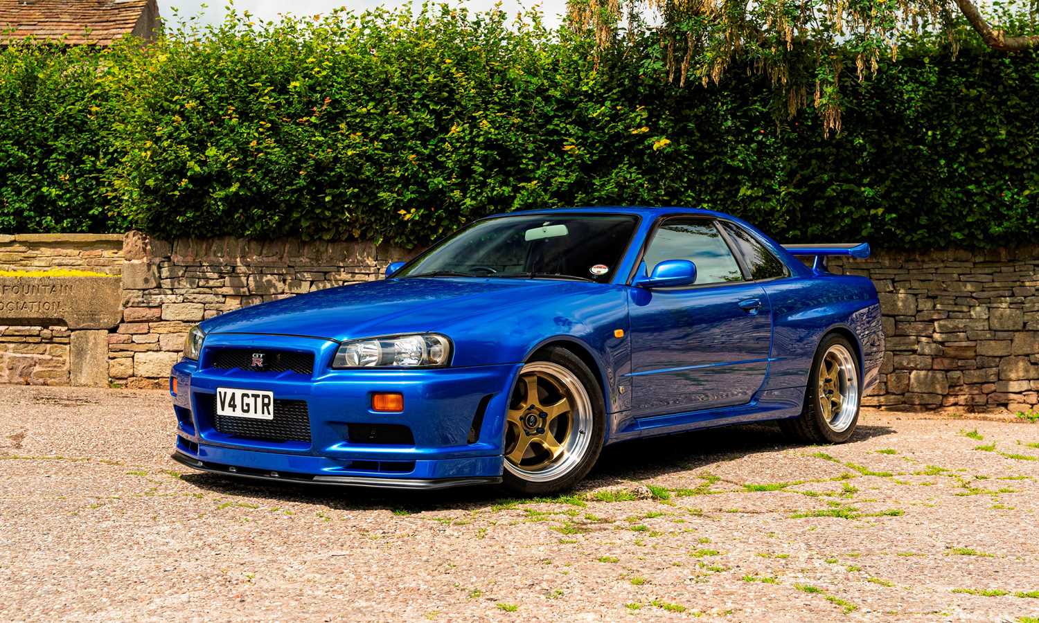 Lot 1999 Nissan Skyline R34 GTR