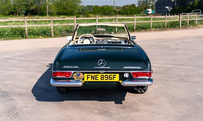 Lot 235 - 1968 Mercedes-Benz 280 SL Pagoda