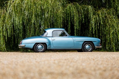 Lot 1961 Mercedes-Benz 190 SL