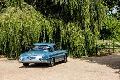 Lot 1961 Mercedes-Benz 190 SL