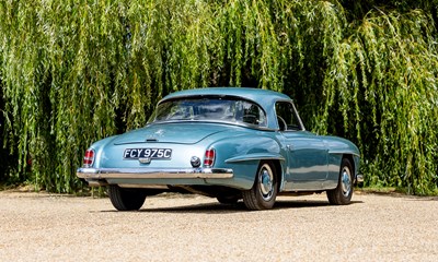 Lot 1961 Mercedes-Benz 190 SL