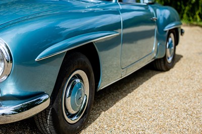 Lot 1961 Mercedes-Benz 190 SL