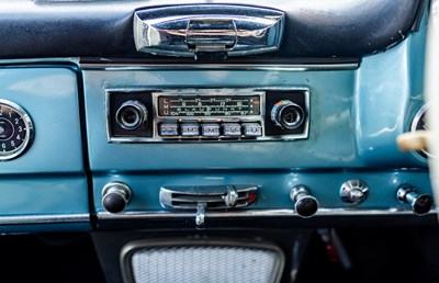 Lot 1961 Mercedes-Benz 190 SL