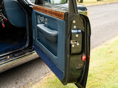 Lot 166 - 1998 Rolls-Royce Park Ward Limousine