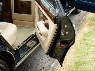 Lot 166 - 1998 Rolls-Royce Park Ward Limousine