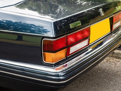 Lot 166 - 1998 Rolls-Royce Park Ward Limousine