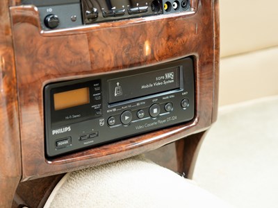 Lot 166 - 1998 Rolls-Royce Park Ward Limousine