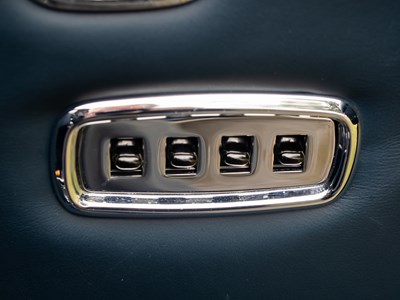 Lot 166 - 1998 Rolls-Royce Park Ward Limousine
