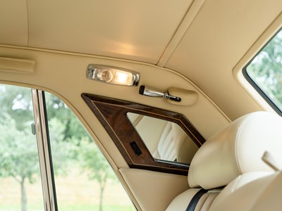 Lot 166 - 1998 Rolls-Royce Park Ward Limousine