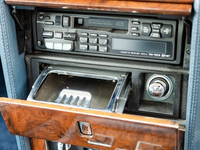 Lot 166 - 1998 Rolls-Royce Park Ward Limousine