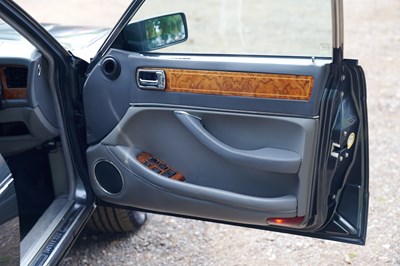 Lot 105 - 1994 Jaguar Sovereign (6.0 litre)
