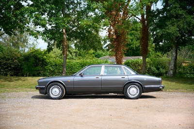 Lot 105 - 1994 Jaguar Sovereign (6.0 litre)