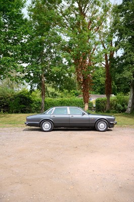 Lot 105 - 1994 Jaguar Sovereign (6.0 litre)