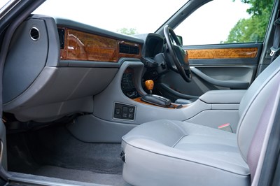 Lot 105 - 1994 Jaguar Sovereign (6.0 litre)