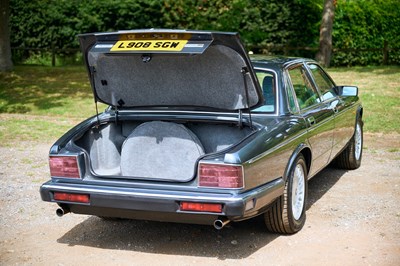 Lot 105 - 1994 Jaguar Sovereign (6.0 litre)