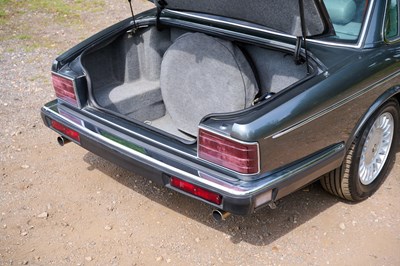 Lot 105 - 1994 Jaguar Sovereign (6.0 litre)