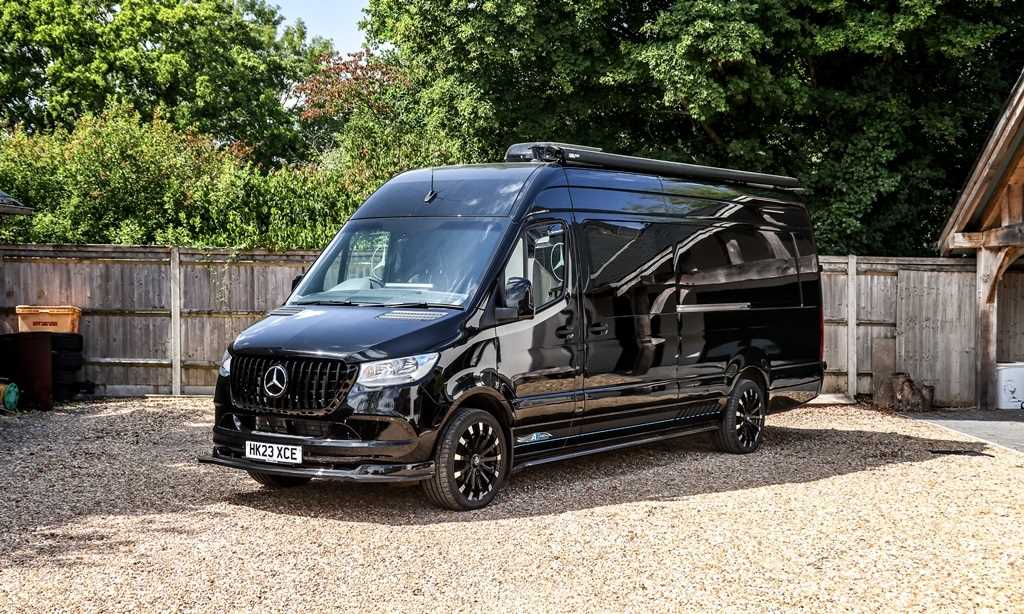 Lot 215 - 2023 Mercedes-Benz Sprinter 315 Premium CDI